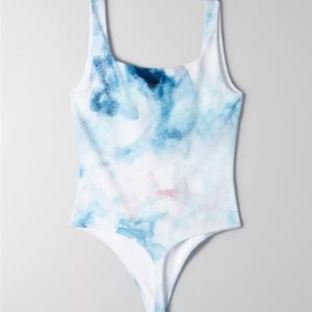 Babaton Aritzia watercolour contour bodysuit
